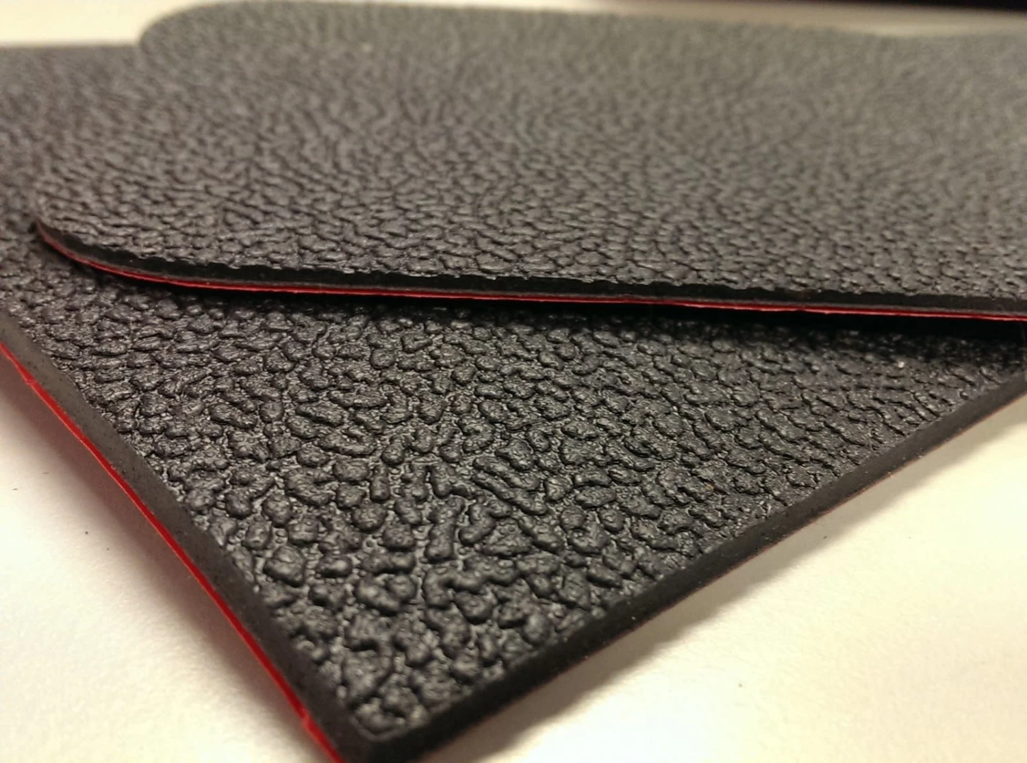 Gator Guards GatorSkinz Pebble Black 24" X 24" Pack 4 Gator Guards GatorSkinz Pebble Black 24" X 24" Pack - Image 2